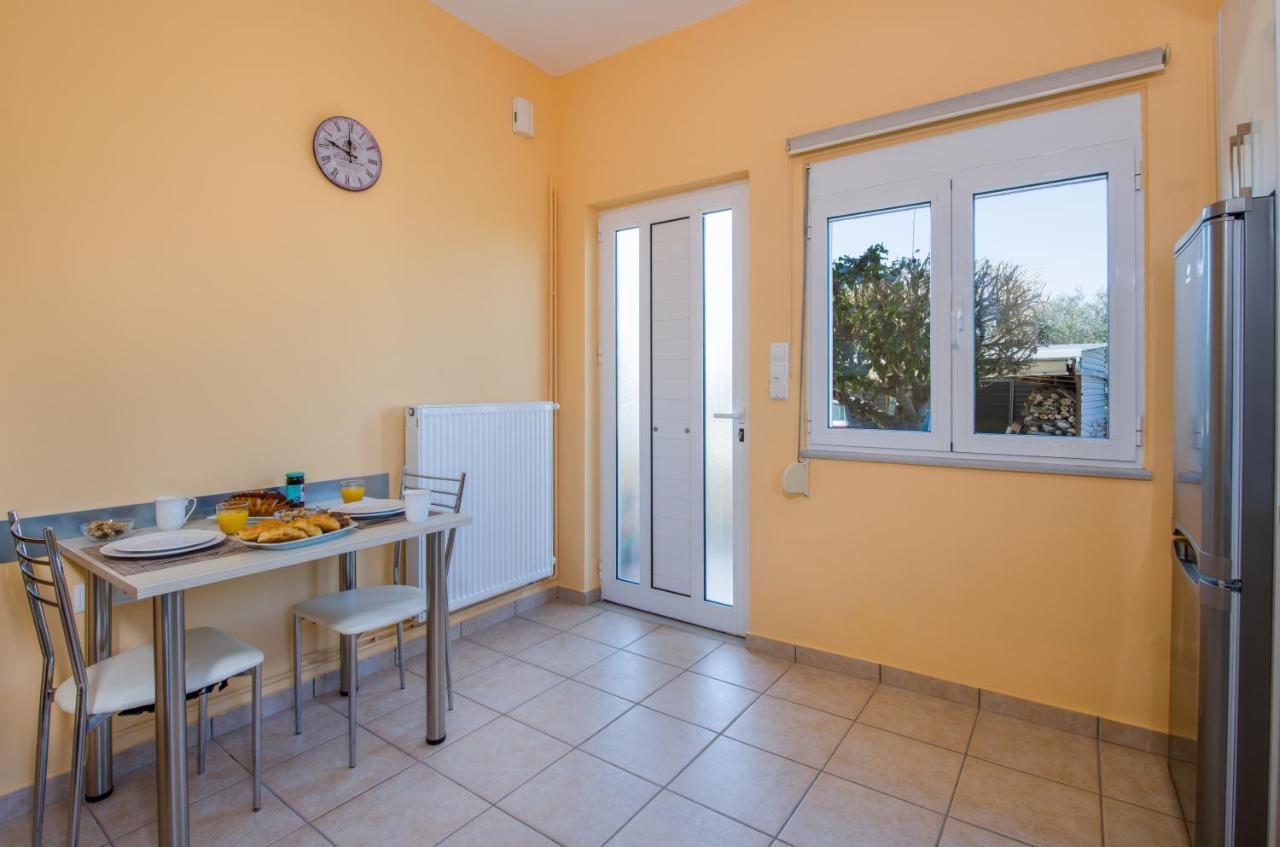 Georgia' S Apartment No1 Máleme Ngoại thất bức ảnh